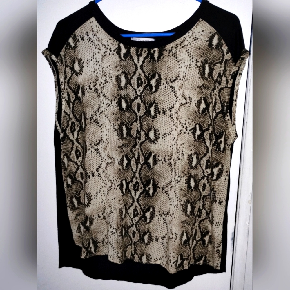 Women's python pattern Top size  XL